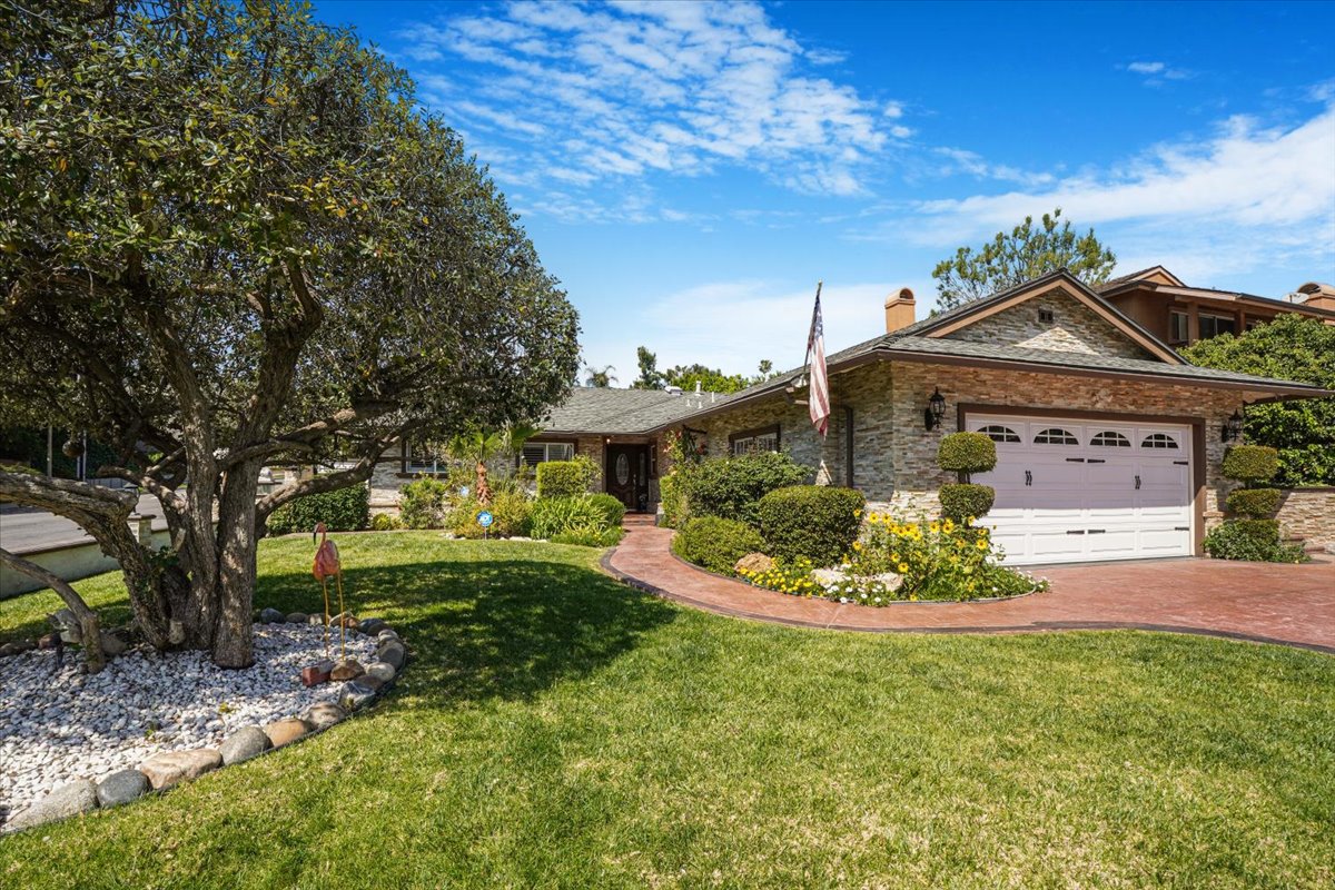 12601 El Oro Way